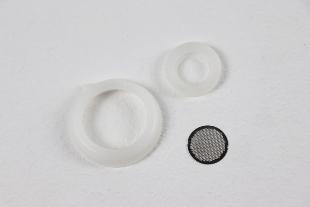 Soffione doccia tondo NERO OPACO in ABS, a getto fisso - BagnoPro