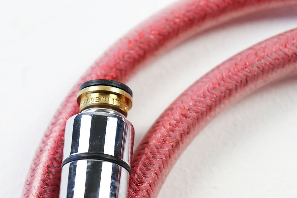 Flessibile doccia antitorsione in PVC- colore rosso - BagnoPro